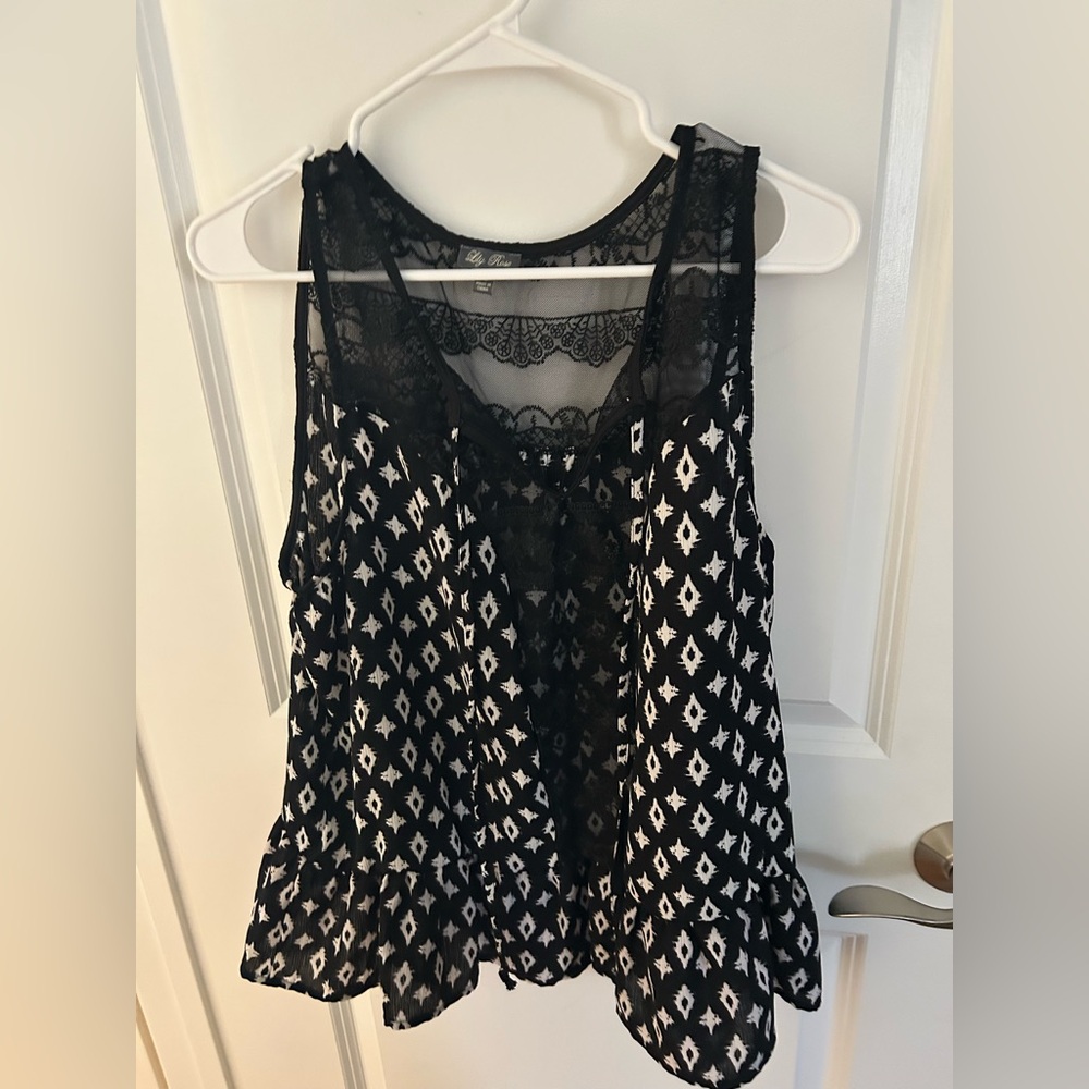 Black and White Patterned Women's Top